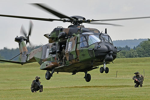 Hélicoptère de transport NH90 Caïman ALAT