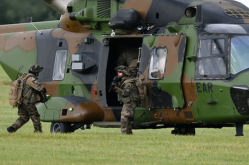 Hélicoptère de transport NH90 Caïman ALAT