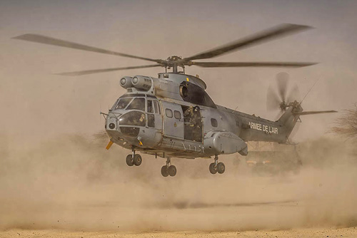 Hélicoptère SA330 Puma de l'Armée de l'Air