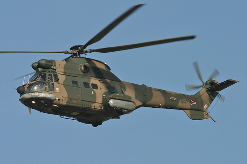 Hélicoptère Puma Oryx sud-africain