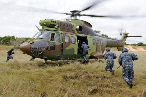 Hélicoptère Jatun Puma Armée de l'Air Bolivie