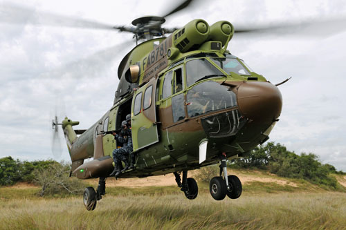 Hélicoptère Jatun Puma Armée de l'Air Bolivie