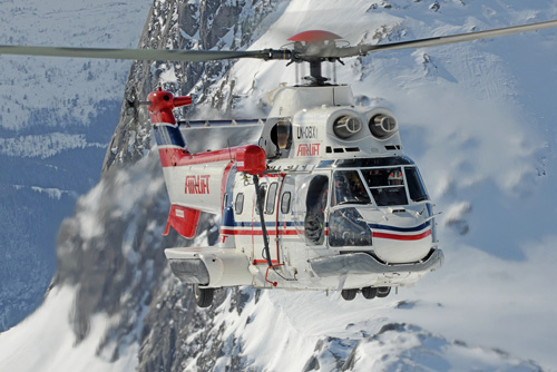 Hélicoptère AS332 SuperPuma LN-OBX d'AIRLIFT