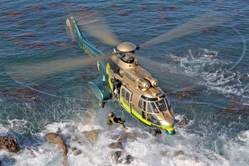 Hélicoptère AS332 Super Puma N951LB Rescue 5 de la Police de Los Angeles