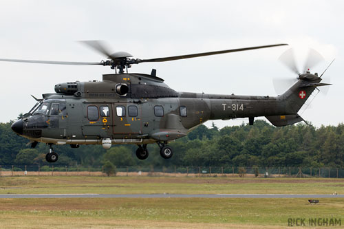 Hélicoptère AS332 M1 SuperPuma de l'armée suisse