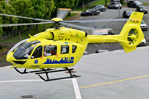 Hélicoptère H145 F-HLAX du SAMU 77 (Ile de France) basé à Créteil