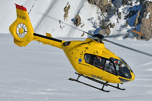 Hélicoptère EC135 F-GMHJ du SAMU 38