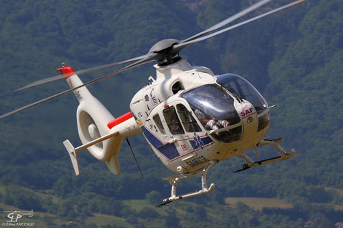 Hélicoptère EC135 F-GMHE du SAMU38