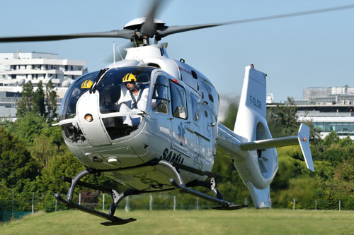 Hélicoptère EC135 F-GLOR du SAMU d'Ile de France
