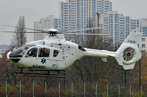 Hélicoptère EC135 F-GLOR du SAMU d'Ile de France