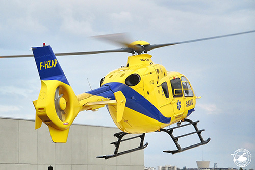 Hélicoptère EC135 F-HZAP du SAMU 49/86