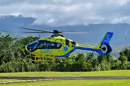 Hélicoptère H135 / EC135 T3 F-OHSG du SAMU 974 de La Réunion