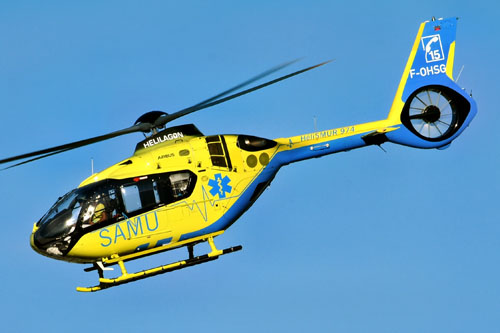 Hélicoptère H135 / EC135 T3 F-OHSG du SAMU 974 de La Réunion
