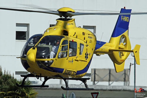 Hélicoptère EC135 F-GMHJ du SAMU 37