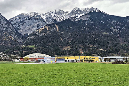 Base hélicoptère Flugpolizei et OAMTC à Innsbruck, Autriche