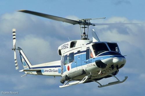 Hélicoptère Bell 212 Japon