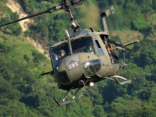 Hélicoptère UH1H Guardian Salvador