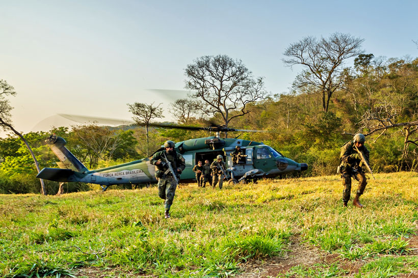 Hélicoptère UH60 Blackhawk Brésil