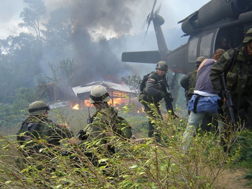 Hélicoptère UH60 Blackhawk de la Police colombienne