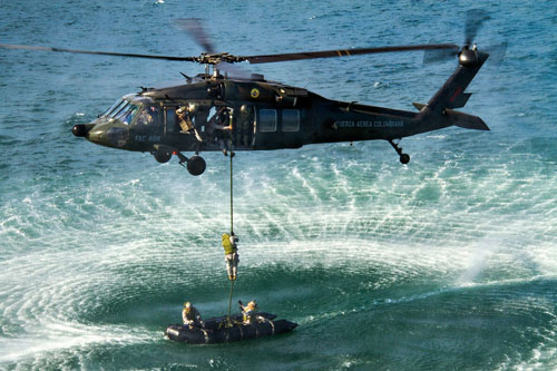 Hélicoptère UH60L Blackhawk Armée de l'Air Colombie (Fuerza Aerea)