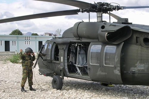 Hélicoptère UH60 Blackhawk US Army Haïti