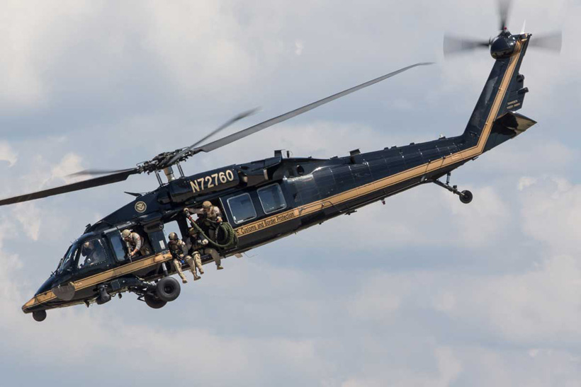 Hélicopter UH60 Blackhawk US CBP OAM