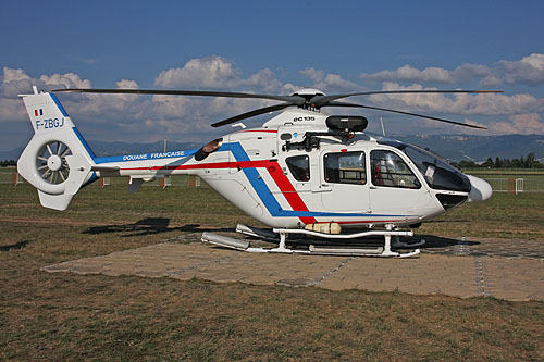 EC135 Douanes