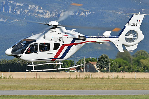 Hélicoptère EC135 Douanes