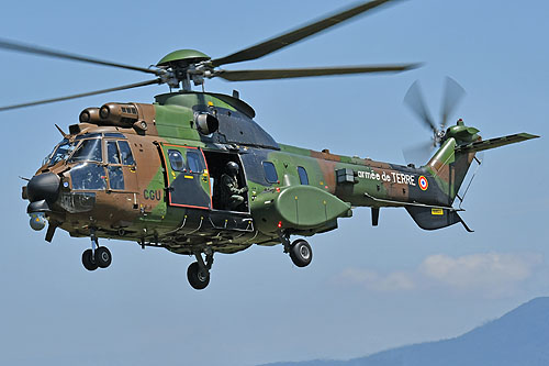 Hélicoptère AS532 Cougar rénové ALAT