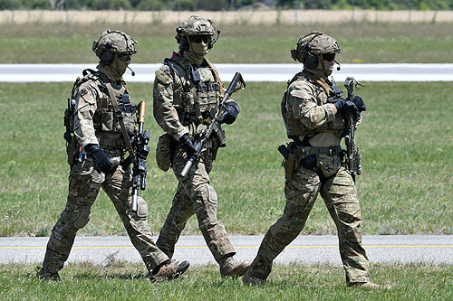 Militaires des forces spéciales françaises