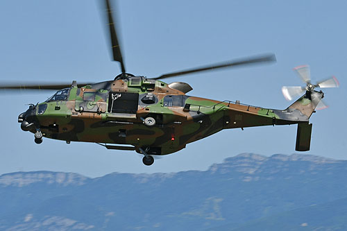 Hélicoptère NH90 TTH Caïman ALAT