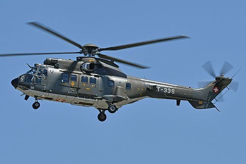 Hélicoptère AS532 UL Cougar T-339 de l'Armée de l'Air suisse