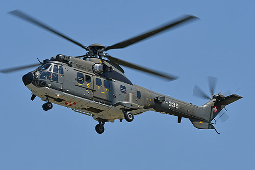 Hélicoptère AS532 UL Cougar T-339 de l'Armée de l'Air suisse