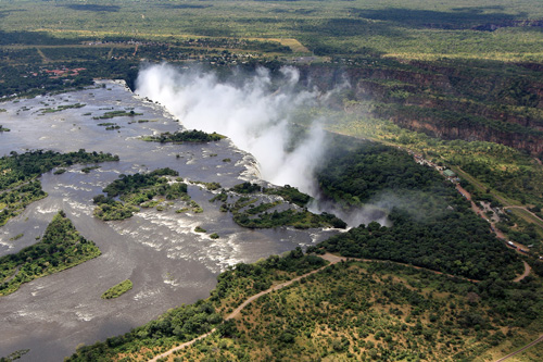 Survol en hélicoptère des chutes Victoria au Zimbabwe