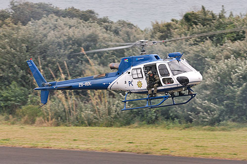 Hélicoptère AS350 B3 ZS-RDL Ecureuil de la Police d'Afrique du Sud