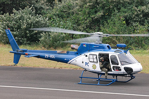 Hélicoptère AS350 B3 ZS-RDL Ecureuil de la Police d'Afrique du Sud