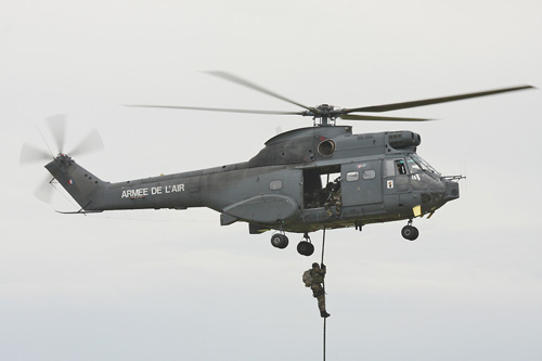 Hélicoptère SA330 Puma de l'Armée de l'Air