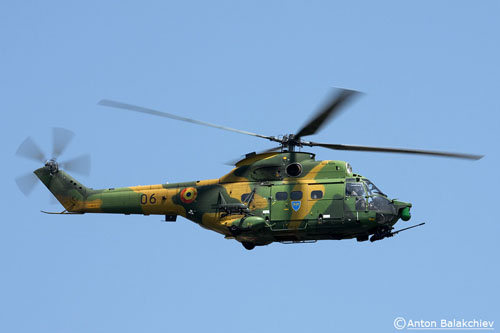 Hélicoptère IAR330 Puma SOCAT roumain