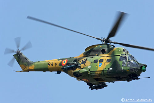 Hélicoptère IAR330 Puma SOCAT roumain