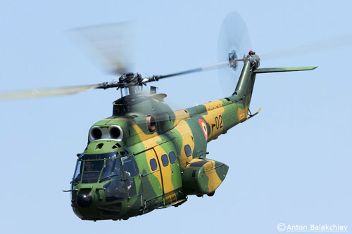 Hélicoptère IAR330 Puma roumain