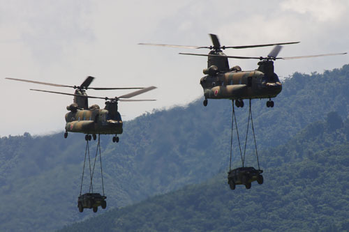 Transport de véhicules sous élingue