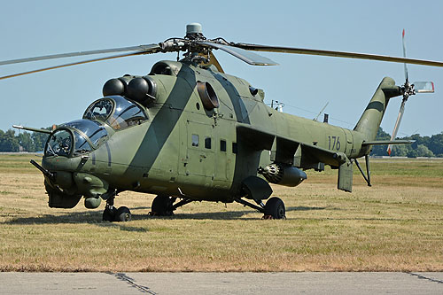 Hélicoptère MI24 Hind Pologne