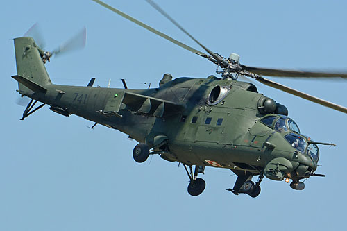 Hélicoptère MI24 Hind Pologne