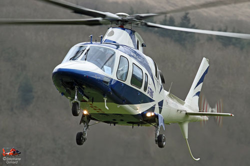 Hélicoptère AGUSTA WESTLAND AW109E G-TRNG