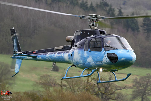 Hélicoptère AIRBUS HELICOPTERS AS350 B3 Ecureuil G-OOIO