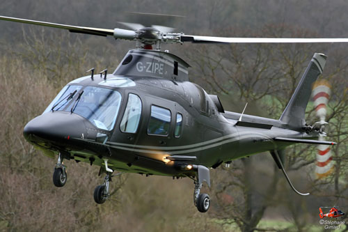 Hélicoptère AGUSTA WESTLAND AW109E G-ZIPE