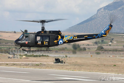 Hélicoptère UH1D Huey de l'Armée de Terre grecque