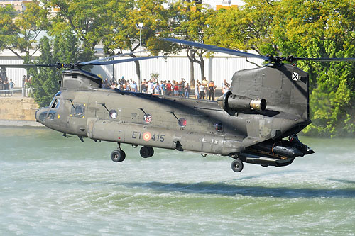 Hélicoptère CH47 Chinook de l'Armée de Terre espagnole