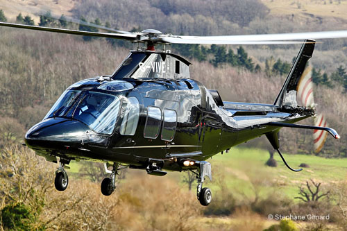 Hélicoptère Leonardo AW109SP Grand New G-VIVE