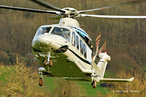 Hélicoptère Leonardo AW139 G-LAWA